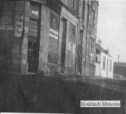 Kate Devoys shop and Robertsons shop in Douglas St.